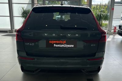 Volvo XC60 B5 B AWD Plus Dark