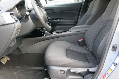 Toyota C-HR 1.8 Hybrid Style