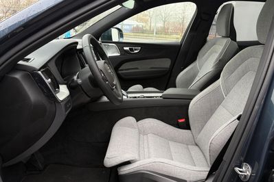 Volvo XC60 T8 Plug-In Hybrid AWD Ultra Bright