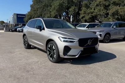 Volvo XC60 T6 Plug-In Hybrid AWD Ultra Dark