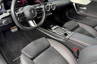 Mercedes Klasa A 220 4-Matic AMG Line