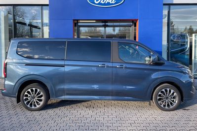Ford Tourneo Custom 320 L2H1 Titanium A8