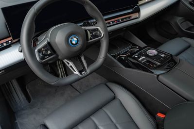 BMW Seria 5 Touring 550e xDrive M Sport