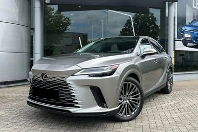 Lexus RX 350h Omotenashi