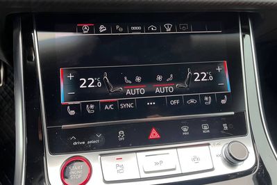 Audi Q7 SQ7 TFSI quattro