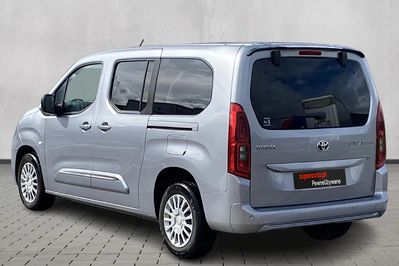 Toyota Proace City Verso Long L2H1 Family AT