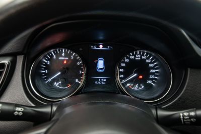 Nissan X-Trail 1.6 DIG-T Visia 2WD