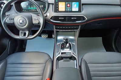 MG HS 1.5 T-GDI Exclusive DCT