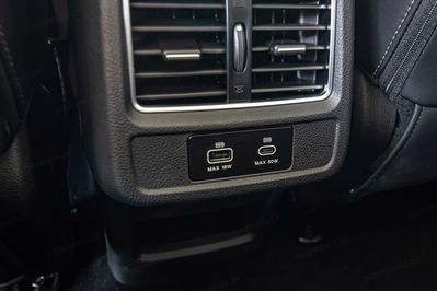 Jac JS8 PRO 7 DCT 7os.
