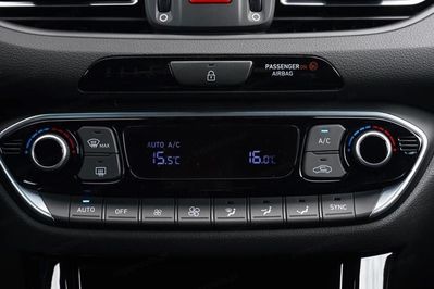 Hyundai i30 1.5 T-GDI 48V Smart DCT