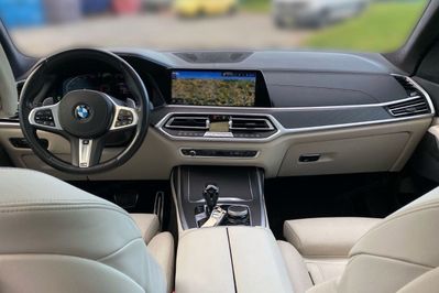BMW X7 xDrive40d mHEV sport-aut