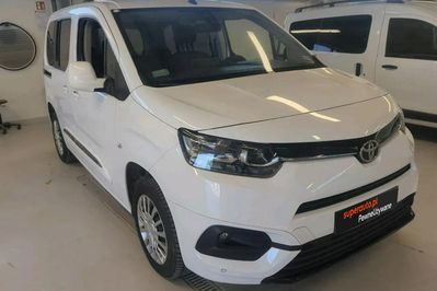 Toyota Proace City Verso D-4D L1H1