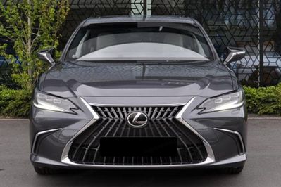 Lexus ES 300h Business Edition 2.5 E-CVT