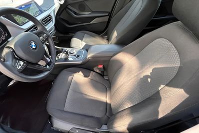 BMW Seria 1 118i Advantage aut
