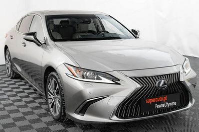 Lexus ES 300h Business Edition +