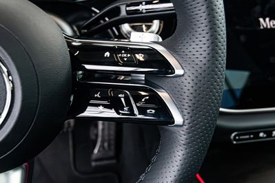 Mercedes Klasa E 300 e AMG Estate