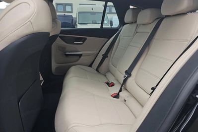 Mercedes Klasa C 300 e T Avantgarde