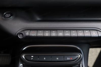 Jeep Avenger Overland 4xe 1.2 T3 mHEV eDCT6