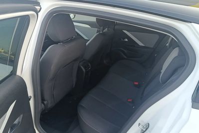 Opel Astra 1.2 T Business Edition S&S