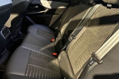 Peugeot 3008 GT Exclusive e-DCS6 1.2 mHEV