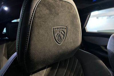 Peugeot 3008 GT Plug-in HYBRID e-DCS7 1.6 PHEV