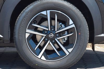Nissan Juke N-Connecta 1.0 DIG-T