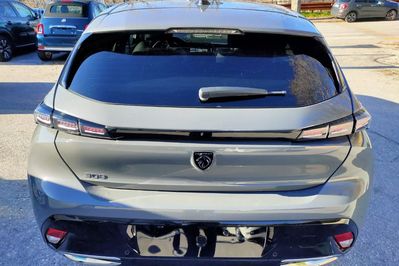 Peugeot 308 Allure EAT8 1.5 BlueHDi