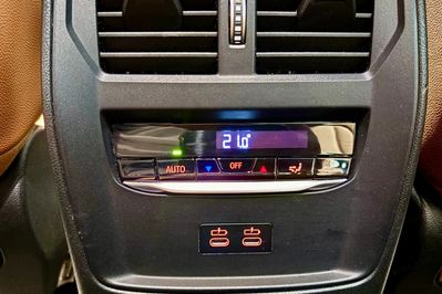 BMW Seria 3 318i aut