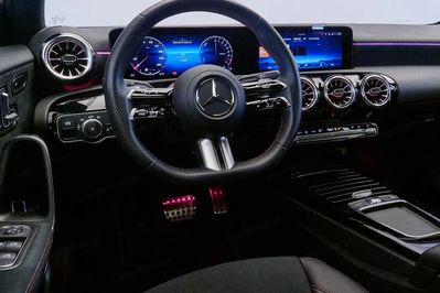 Mercedes Klasa A 250 e AMG Line