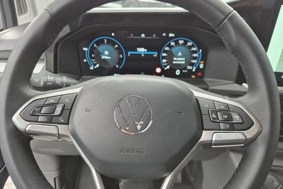 Volkswagen Transporter Kombi TDI L1H1