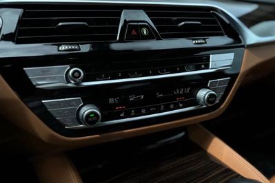 BMW Seria 5 530e Luxury Line