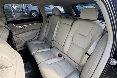 Volvo V90 T8 AWD Plug-In Hybrid Plus Dark aut
