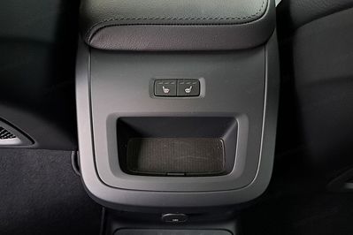 Volvo XC60 T6 Plug-In Hybrid AWD Plus Dark aut