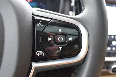 Volvo V60 B4 Plus Dark