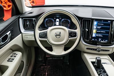 Volvo XC60 B4 D AWD Momentum Pro aut