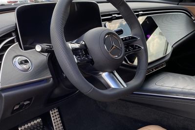 Mercedes Klasa E 200 AMG