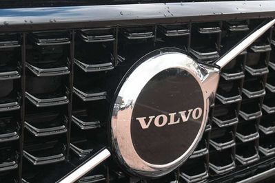 Volvo XC40 B3 Plus Dark