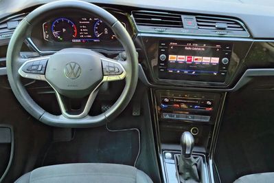 Volkswagen Touran 1.5 TSI DSG
