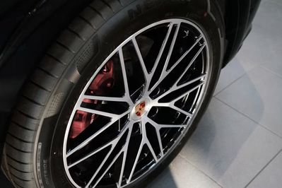 Porsche Cayenne S E-Hybrid
