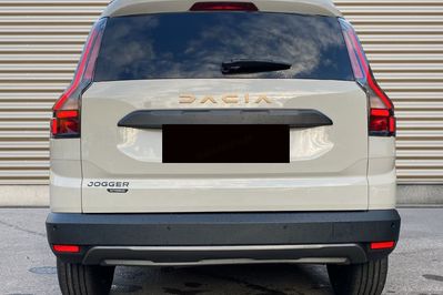Dacia Jogger Extreme 7-miejsc 1.8 Full Hybrid