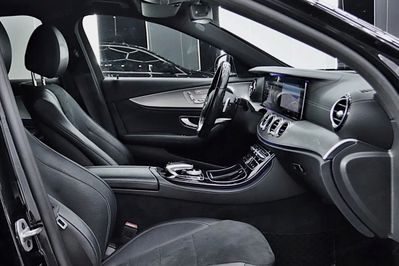 Mercedes Klasa E 220 d 4-Matic 9G-TRONIC