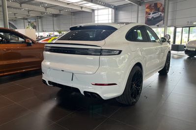 Porsche Cayenne Coupe Black Edition