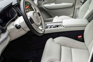 Volvo XC90 B5 AWD Ultra Dark 7os