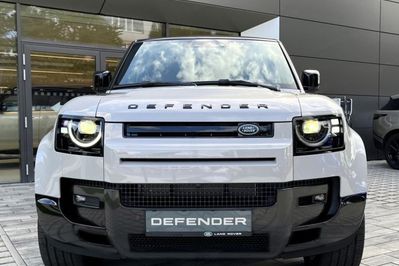 Land Rover Defender 110 3.0 D250 X-Dynamic HSE