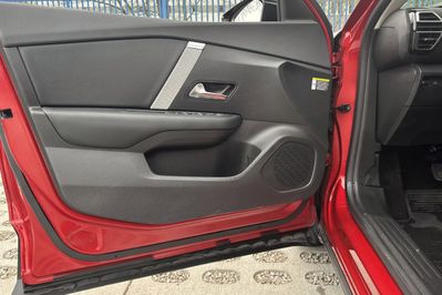 Citroen C4 X Plus  1.5 BlueHDi S&S EAT8