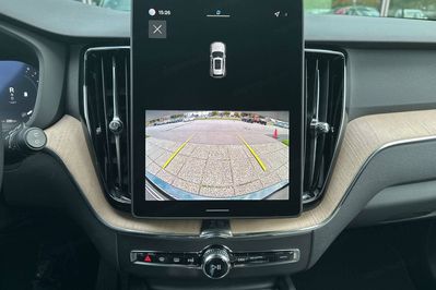 Volvo XC60 B5 AWD Plus Dark