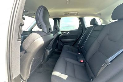 Volvo XC60 B4 B Momentum