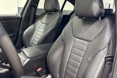BMW Seria 3 330e M Sport