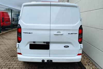 Ford Transit Custom 320 L2H1 Limited A8