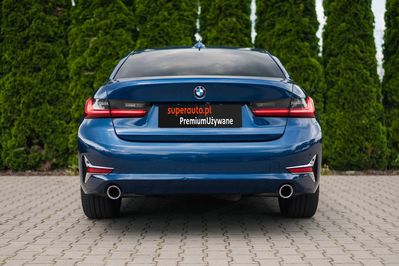 BMW Seria 3 320d xDrive Luxury Line